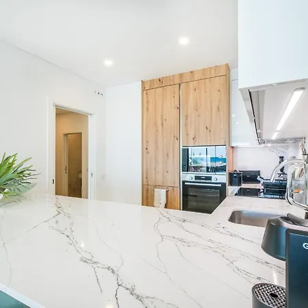 Sob O Mar Iii Armação de Pêra