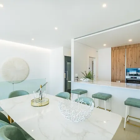 Sob O Mar Iii Armação de Pêra